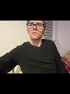 StephPra94 online show from 30, 4, 2026
