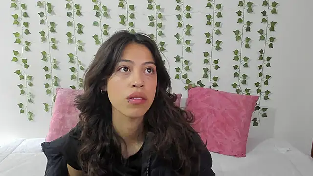 emily jonessxx online show from 5, 2, 2026