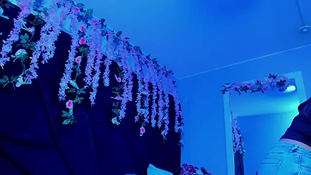 Snapshot of Gabyy_Cooper_ chatting on 21, 6, 2026 Gabyy Cooper online show from 21, 6, 2026