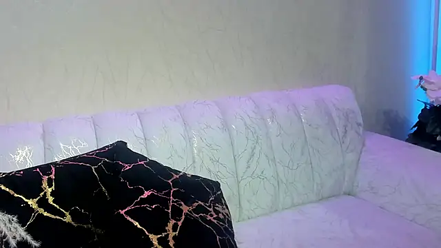 SofiaDiFiore online show from 28, 10, 2025