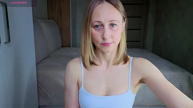 Snapshot of MissNatali_ chatting on 24, 4, 2026 MissNatali online show from 24, 4, 2026