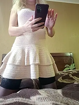 SelinaLovqx online show from 18, 5, 2026