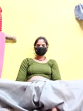 Snapshot of Shreya-750 chatting on 13, 11, 2025 Shreya-750 online show from 13, 11, 2025