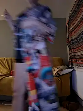 Raven Fantastic online show from 30, 10, 2025