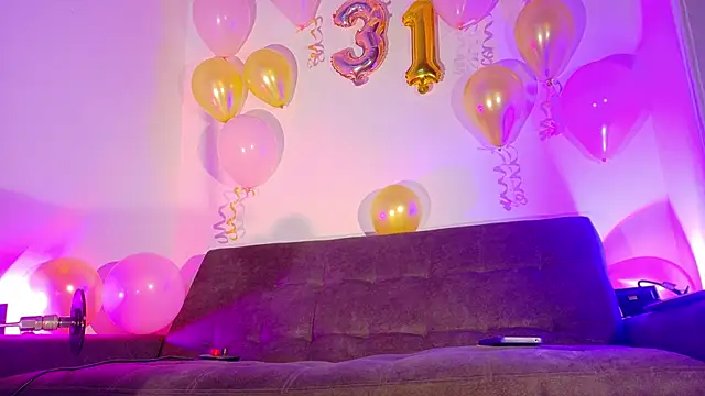 SeleneGibson   online show from 19, 12, 2025