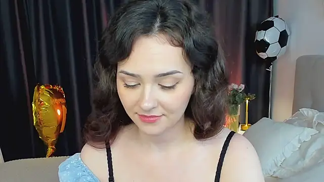Snapshot of Camilla_Rowen chatting on 2, 7, 2026 Camilla Rowen online show from 2, 7, 2026