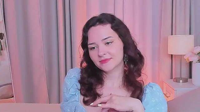 Snapshot of Camilla_Rowen chatting on 4, 7, 2026 Camilla Rowen online show from 4, 7, 2026