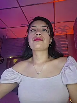 Snapshot of Roxanne_Han chatting on 15, 2, 2026 Roxanne Han online show from 15, 2, 2026