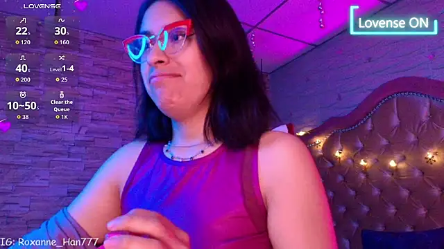 Snapshot of Roxanne_Han chatting on 27, 2, 2026 Roxanne Han online show from 27, 2, 2026