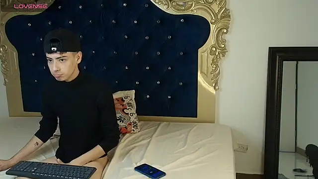 Sebastian Reed online show from 29, 10, 2025