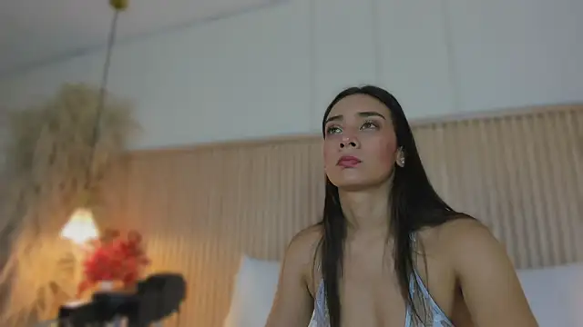 Snapshot of NahimiThompson chatting on 13, 6, 2026 NahimiThompson online show from 13, 6, 2026