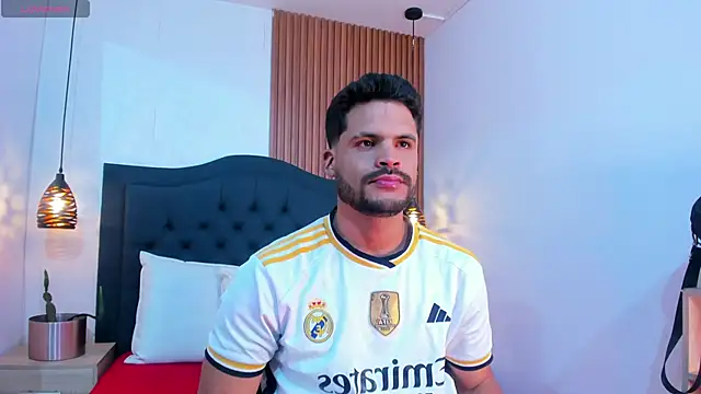 Snapshot of Hamilton_0 chatting on 27, 10, 2025 Hamilton 0 online show from 27, 10, 2025