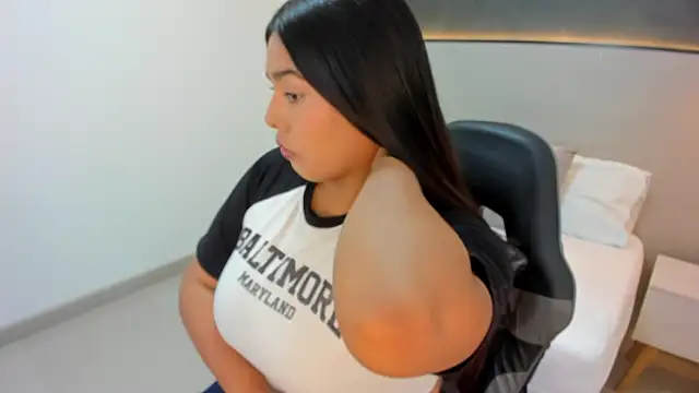 Snapshot of adrianna_rosse chatting on 30, 10, 2025 adrianna rosse online show from 30, 10, 2025