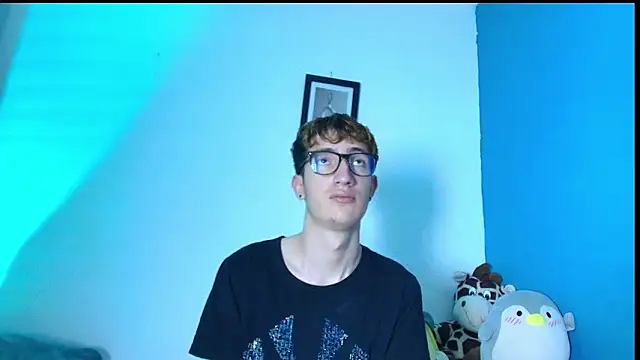 Snapshot of Erick_Taylor3 chatting on 13, 3, 2026 Erick Taylor3 online show from 13, 3, 2026