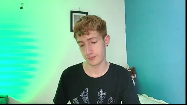 Snapshot of Erick_Taylor3 chatting on 9, 4, 2026 Erick Taylor3 online show from 9, 4, 2026