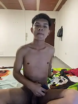 Snapshot of Cristianjo99 chatting on 23, 10, 2025 Cristianjo99 online show from 23, 10, 2025