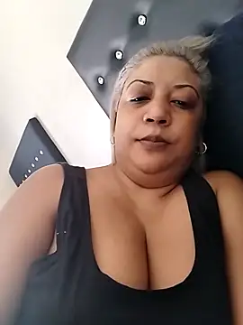 Snapshot of IndianLara chatting on 19, 11, 2025 IndianLara online show from 19, 11, 2025