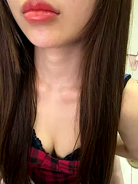   Lilybae   online show from 23, 10, 2025