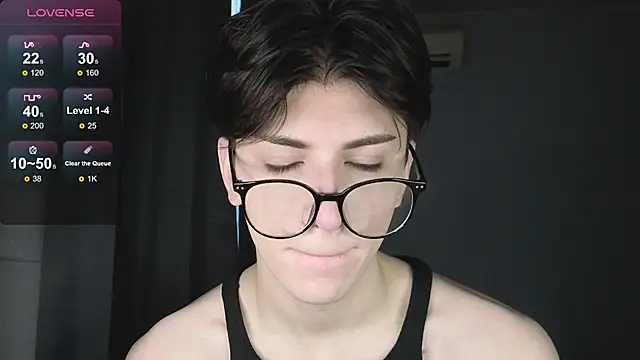 Oliver star boy  online show from 27, 11, 2025