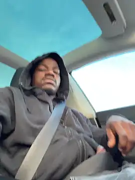 Snapshot of cjbuckkz11 chatting on 28, 11, 2025 cjbuckkz11 online show from 28, 11, 2025