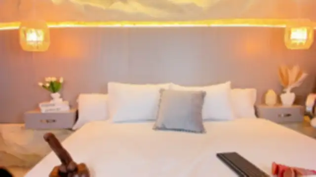 AmyColman  online show from 10, 3, 2026