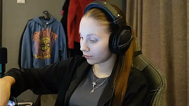 Softixq online show from 17, 11, 2025