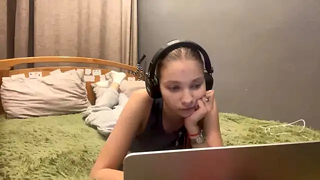 Softixq online show from 3, 12, 2025