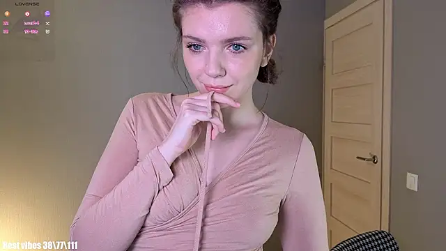 PollyRouge   online show from 21, 2, 2026