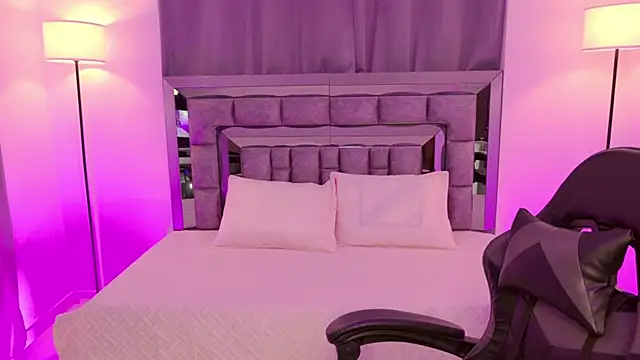 Bella Clark2 online show from 31, 10, 2025