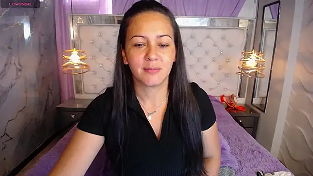 Snapshot of Melissa-roberts chatting on 22, 11, 2025 Melissa-roberts online show from 22, 11, 2025