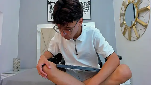 adams bobby online show from 20, 12, 2025