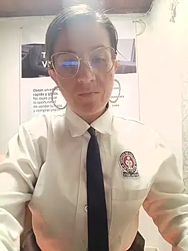 Snapshot of Valentina--1 chatting on 11, 6, 2026 Valentina--1 online show from 11, 6, 2026