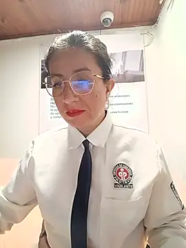Snapshot of Valentina--1 chatting on 8, 7, 2026 Valentina--1 online show from 8, 7, 2026