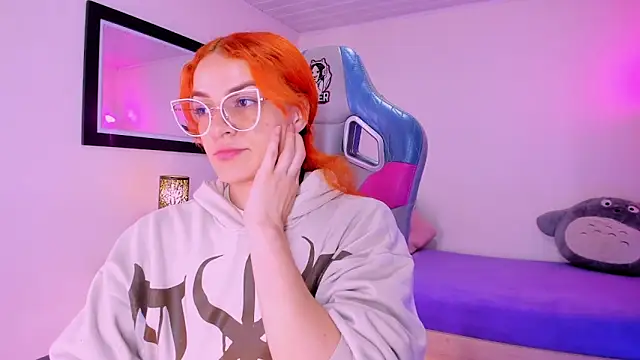 celeste blazze  online show from 28, 3, 2026