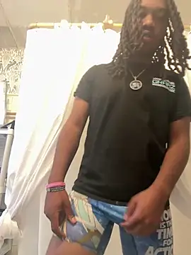 Snapshot of therealredx chatting on 1, 11, 2025 therealredx online show from 1, 11, 2025