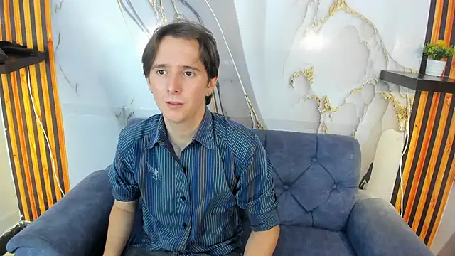 Aaron LatinMen online show from 24, 10, 2025