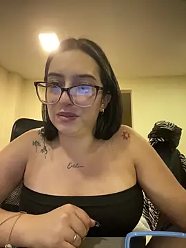 Kloe Novoa online show from 27, 2, 2026