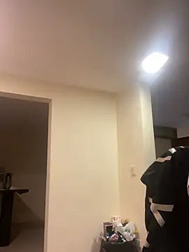 Kloe Novoa online show from 4, 3, 2026