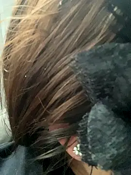 Snapshot of crazzyanne chatting on 13, 12, 2025 crazzyanne online show from 13, 12, 2025