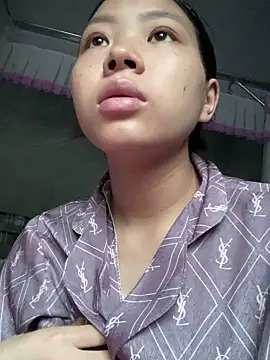 Snapshot of Milk_xx chatting on 2, 11, 2025 Milk xx online show from 2, 11, 2025