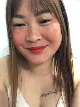 Snapshot of bombom1x chatting on 25, 10, 2025 bombom1x online show from 25, 10, 2025