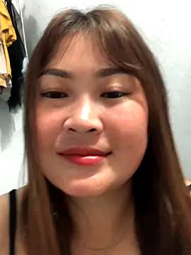 Snapshot of bombom1x chatting on 29, 10, 2025 bombom1x online show from 29, 10, 2025