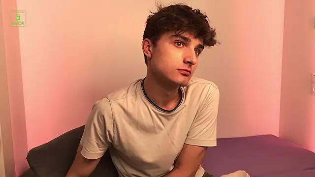 Snapshot of Richard_steele_hot chatting on 27, 5, 2026 Richard steele hot online show from 27, 5, 2026