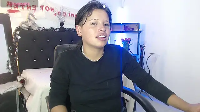 Thalia honey online show from 28, 10, 2025