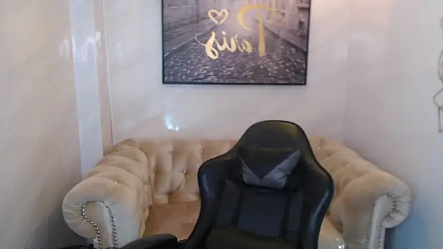 Afrodita Wild v online show from 15, 4, 2026