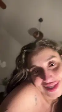 gigi333regi online show from 28, 4, 2026