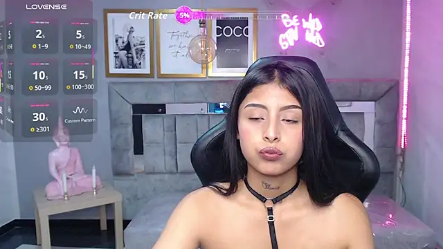 Snapshot of Cute_Martina_v chatting on 27, 10, 2025 Cute Martina v online show from 27, 10, 2025