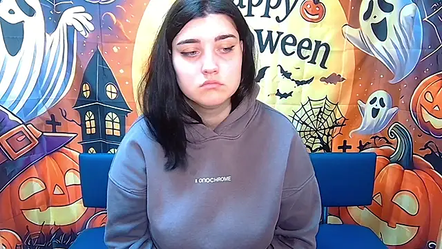 Snapshot of ScarletCargo chatting on 27, 10, 2025 ScarletCargo online show from 27, 10, 2025