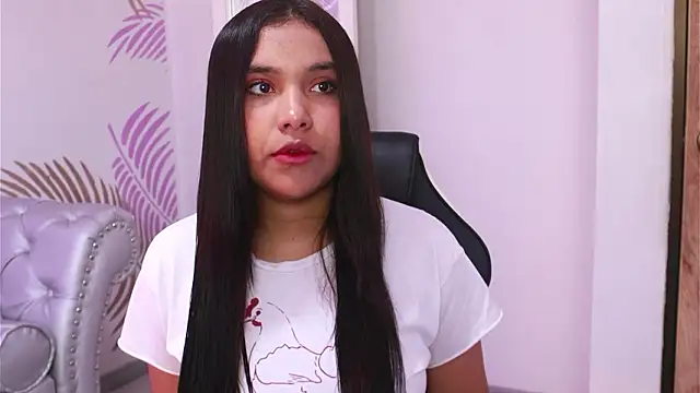 Isabelle Lane online show from 6, 3, 2026