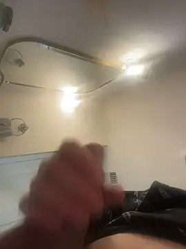 Snapshot of slimshadypt2 chatting on 15, 12, 2025 slimshadypt2 online show from 15, 12, 2025